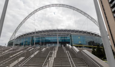 Londra, Birleşik Krallık, 7 Ağustos 2024: Wembley Stadyumu 'nun dış görünüşü, İngiltere Futbol Takımı' nın anavatanı.