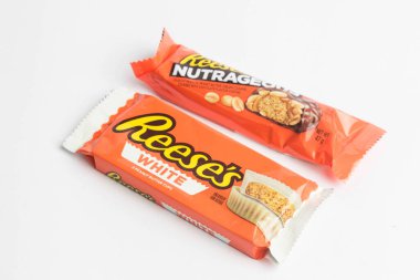 Londra, Birleşik Krallık, 26 Eylül 2024 iki Reese Şekerleme 'nin beyaz bir arka plan karşısındaki görüntüsü