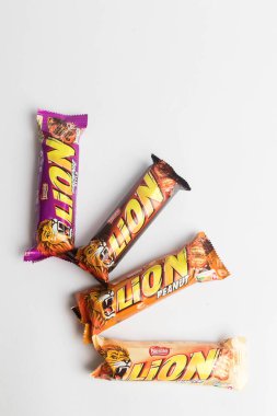 Londra, Birleşik Krallık, 26 Eylül 2024 - 4 Aslan Çubuğu 'nun beyaz arka planda görüntüsü