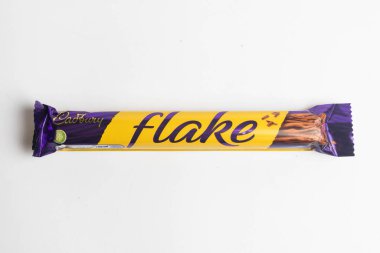 Londra, Birleşik Krallık, 30 Eylül 2024 Cadbury şekerleme Chomp manzarası, beyaz bir arka plan karşı