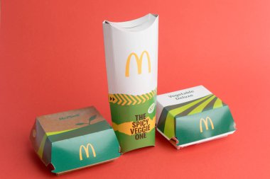 Londra, Birleşik Krallık, 12 Kasım 2024: - McDonalds 'ın Vejetaryen Seçenekleri Seçimi,