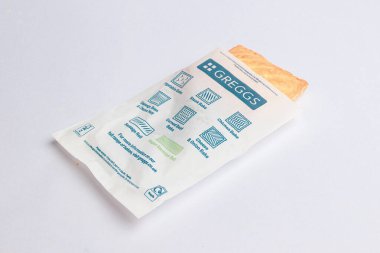 Londra, Birleşik Krallık, 20 Mayıs 2025: - Greggs Takeout Holder for Coffee, Greggs bir perakende fırın zinciri Uk