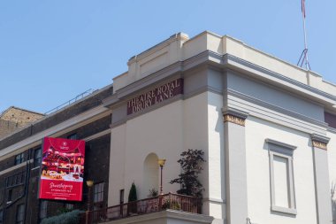 Londra, Birleşik Krallık, 16 Haziran 2025, Londra 'nın batı ucundaki Theatre Land bölgesinin bir parçası olan Royal Dury Lane Tiyatrosu manzarası.