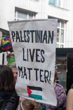 Londra, Birleşik Krallık, 9 Ağustos 2025 - Filistin yanlısı, Londra 'da Gazze' de Savaş Karşıtı Protesto, Filistinlilerin yaşamları önemli