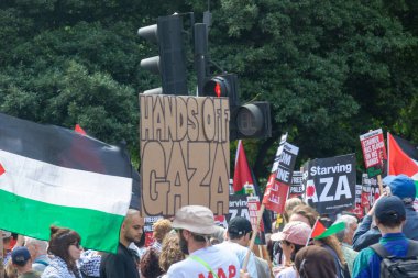 Londra, Birleşik Krallık, 9 Ağustos 2025 - Filistin yanlısı, Londra 'nın merkezinde Gazze' de Savaş Karşıtı Protesto