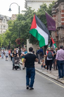 Londra, Birleşik Krallık, 9 Ağustos 2025 - Filistin yanlısı, Londra 'da Gazze' de Savaş Karşıtı Protesto, Filistin bayrağı