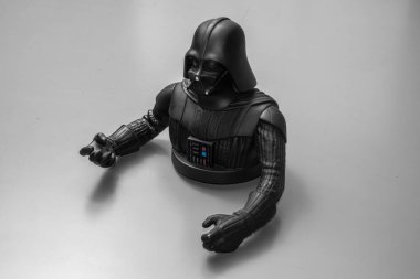 Klasik kupa top tiyatrosu. film izlemek için plastik bardağa sert plastik kapak.