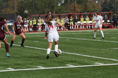 St. Louis Kampüsü 'ndeki Francis Olimpik Alanı' nda Chicago Üniversitesi 'ne karşı Wash U (Bears). Maç 0-0 berabere bitti. Wash U, UAA Kadınlar Futbol Şampiyonası olarak adlandırılır..