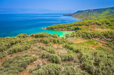 Prapatna sahilleri, Hvar adası manzaralarının renkli görüntüsü