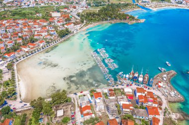 Eski Stobrec şehrinin güzel manzarası Yazın bölünmüş şehri