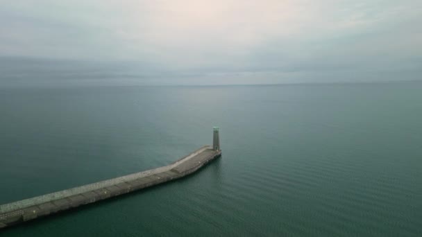 Vue Aérienne Panoramique Port Étendu Gdynia Avec Phare Dans Mer — Video