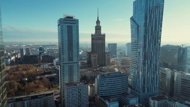 바르샤바 폴란드 2022년 11월 도시의 빌딩을 보여주는 새로운 지구에 비즈니스 — 비디오