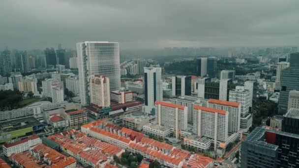 Gloomy Väder Gjutning Över Singapores Urbana Blandning Bostäder Och Kommersiella — Stockvideo