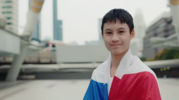 Retrato Futebol Embrulhado Bandeira França Fora Adolescente França Bandeira Livre — Vídeo de Stock