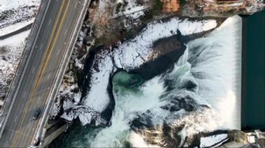 Spokane River Barajı Monroe Köprüsü hava görüntüsü