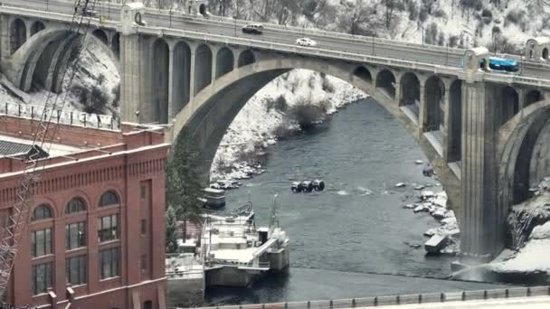 Spokane River Barajı Monroe Köprüsü Hava Görüntüsü — Stok video