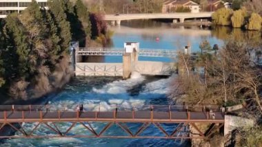 Spokane Üst Şelale Nehir Akışı Hava Barajı