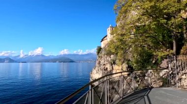 Dağlarda ve manastırlarda göl