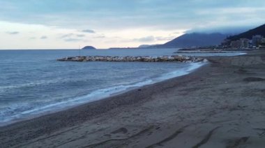 Ligurian Denizi kıyısındaki panorama