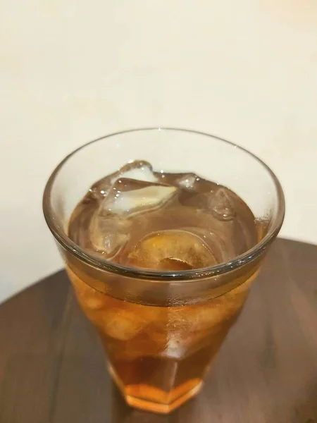 Крижаний Чай Склянці Свіжі Холодні — стокове фото