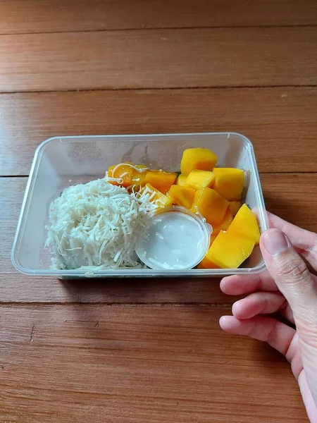 Mango Kleverige Rijst Thailand Traditionele Straat Voedsel Compleet Met Kokosmelk — Stockfoto