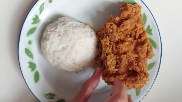 Woman Hand Takes White Rice Crispy Fried Chicken Plate Isolated — Stockvideo
