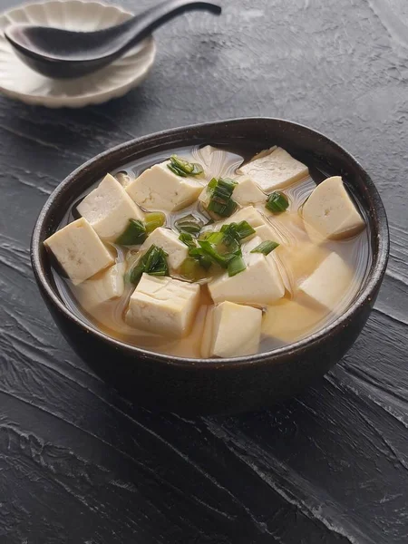 Miso Soup Traditionaljapanesesoupconsisting Adashistockinto Which Softenedmisopaste Mixed Addition Many Optional — Stock Photo, Image