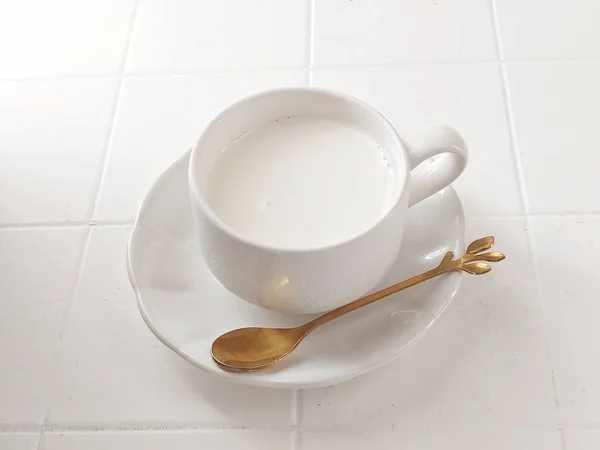 Eine Tasse Milch Isolierter Hintergrund Weiß — Stockfoto