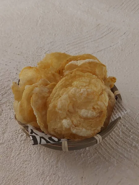 Emping Melinjo Det Traditionella Chips Från Indonesien Tillverkad Gnetum Gnemon — Stockfoto