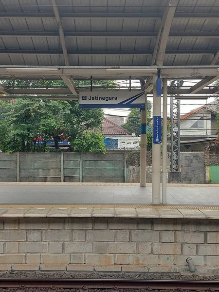 Yakarta Indonesia Agosto 2023 Estación Jatinegara Situado Frontera Entre Los — Foto de Stock