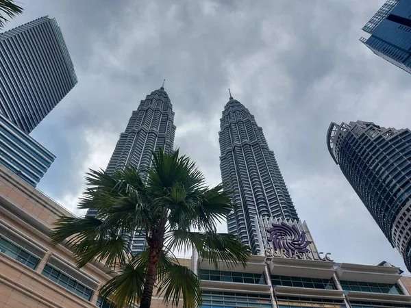Kuala Lumpur Malaisie Août 2023 Les Tours Petronas Menara Berkembar — Photo