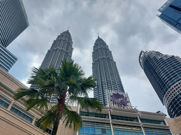 吉隆坡 马来西亚 2023年8月 Petronas Towersor Menara Berkembar Petronasal Petronas Twin — 图库照片