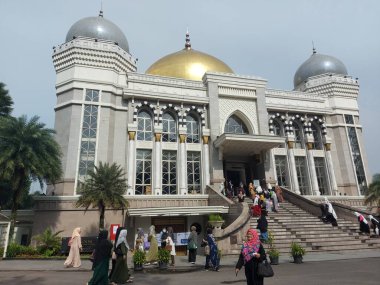 bant gübresi, Endonezya-dec 7-2023: mescid agung trans stüdyo gübresi. Bu, Trans Studi AVM bandında bulunan bir cami. Çok ünlü ve popüler bir yerdir.