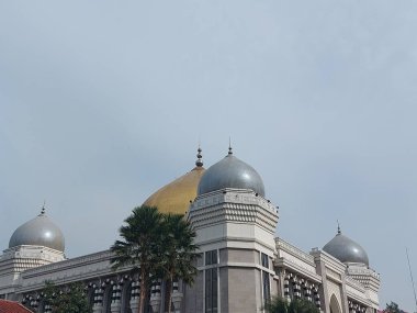 bant gübresi, Endonezya-dec 7-2023: mescid agung trans stüdyo gübresi. Bu, Trans Studi AVM bandında bulunan bir cami. Çok ünlü ve popüler bir yerdir.