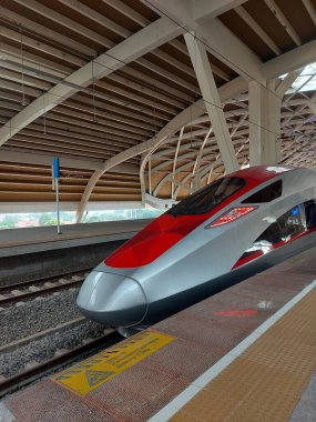 Jakarta, Endonezya-nov 28 2023: TheWhoosh. whoosh, Jakarta Bandung yüksek hızlı tren yolundaki yüksek hızlı tren hizmetlerinin marka adıdır..