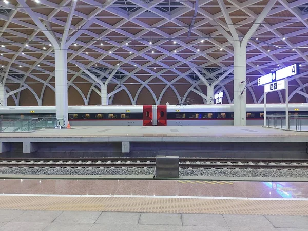 エジプト インドネシア ノブ28 2023 ウォシュのハリム駅 ホーショーはジャカルバンバラ高速鉄道のブランド名です — ストック写真