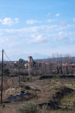 Katalonya, İspanya 'nın Girona ilinin bir köyünün manzarası.