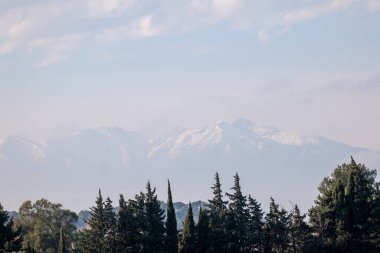 Dağların güzel manzarası