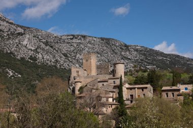 Verdon köyünün şatosu.