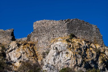 Antik şehrin şatosu