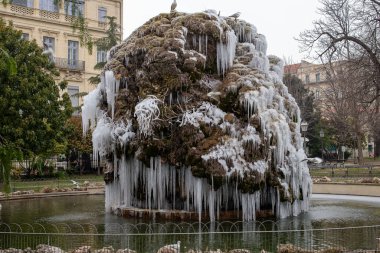 Barselona şehrinin parkındaki çeşme