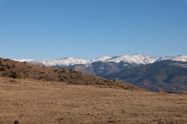 Dağlardaki dağ manzarası