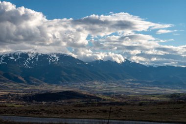 Dağların güzel manzarası