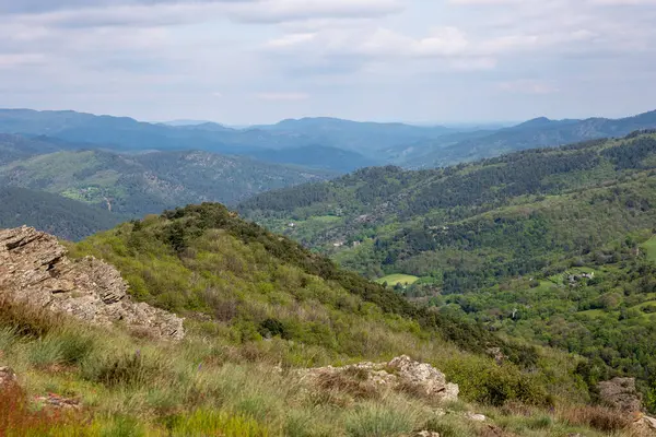 İspanya 'daki dağların manzarası