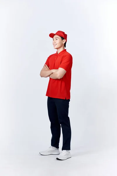 Üniformalı Kırmızı Şapkalı Kolları Çapraz Duran Beyaz Arka Planda Kendinden — Stok fotoğraf