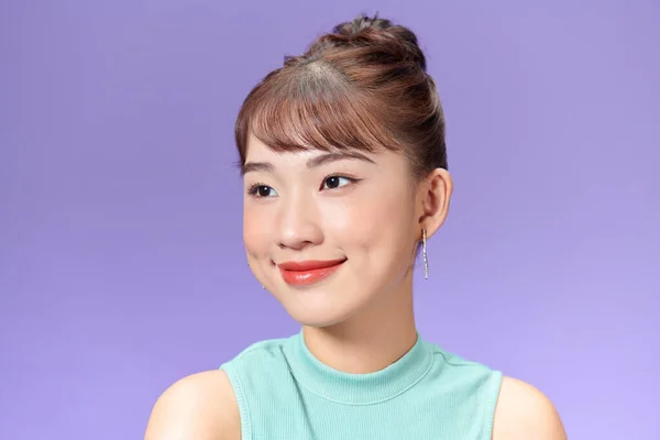 Una Hermosa Cara Femenina Asiática —  Fotos de Stock