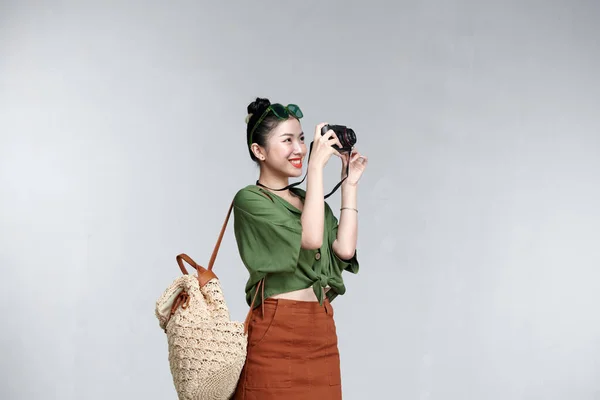 Hermosa Felicidad Joven Asiático Chica Con Cámara — Foto de Stock