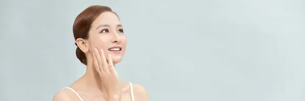 Mulher Asiática Tem Rosto Lindo Está Sentindo Feliz Com Sua — Fotografia de Stock