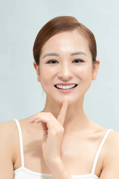 Beautiful Young Asian Woman Clean Fresh Skin — Stock Photo, Image