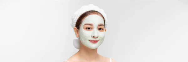 Mujer Asiática Sonriendo Facial Cuidado Piel Retrato Blanco Banner Fondo —  Fotos de Stock